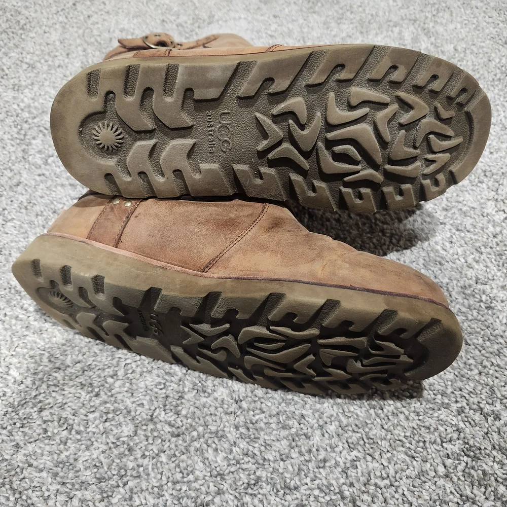 UGG Chestnut Brown Shearling-Lined Winter Boots
